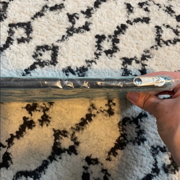 🦁 2 for $10 Cosmetic bag - Picture 3 of 5